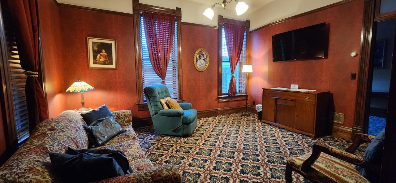 Stampmill Victorian Suites Lead Экстерьер фото